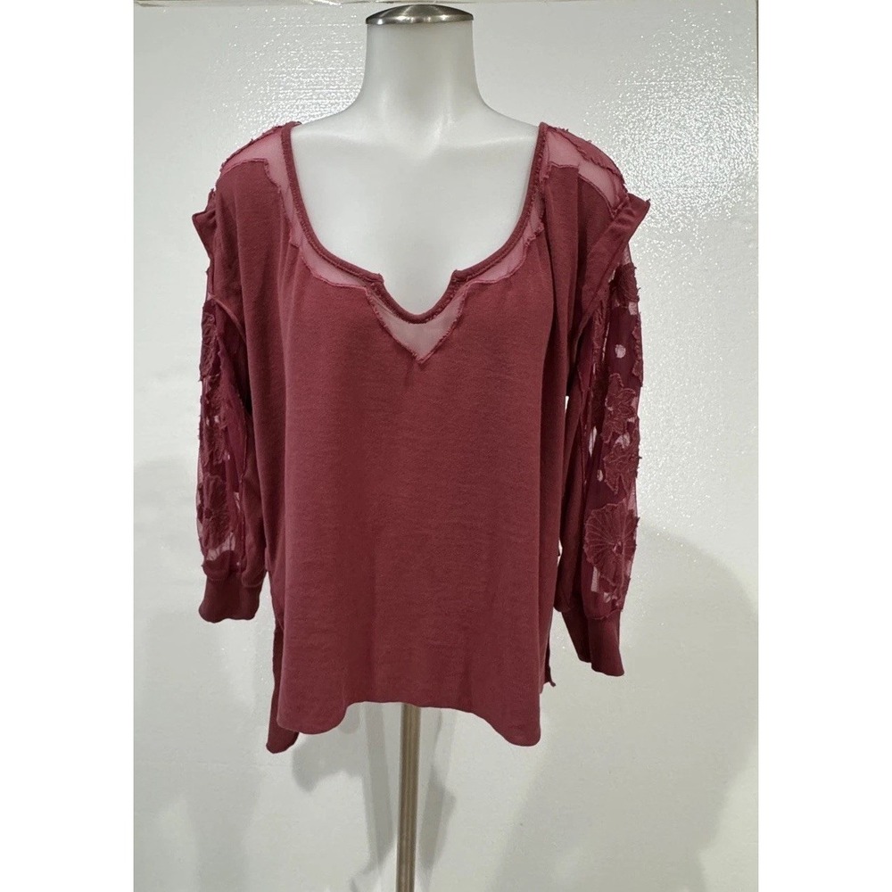Free People Top Women's Medium Burgundy Rayon Lace V-Neck Long Sleeve Pullover